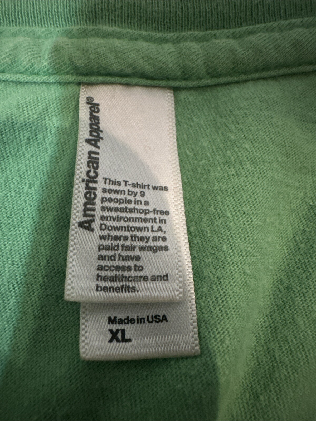 APPLE Employee T-Shirt~AMERICAN APPAREL USA~ Apple Green~TECH COMPANY~Adult XL gallery
