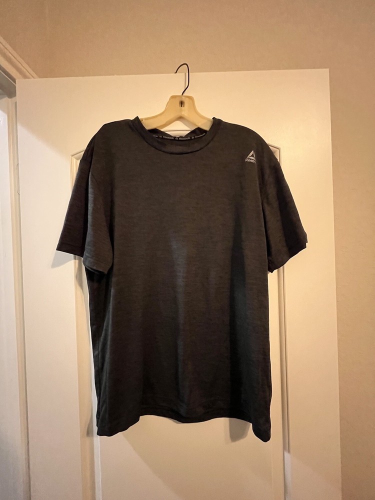 Reebok Shirt Medium Adult Grey Athletic Running Stretch Logo Modern Fit Mens M