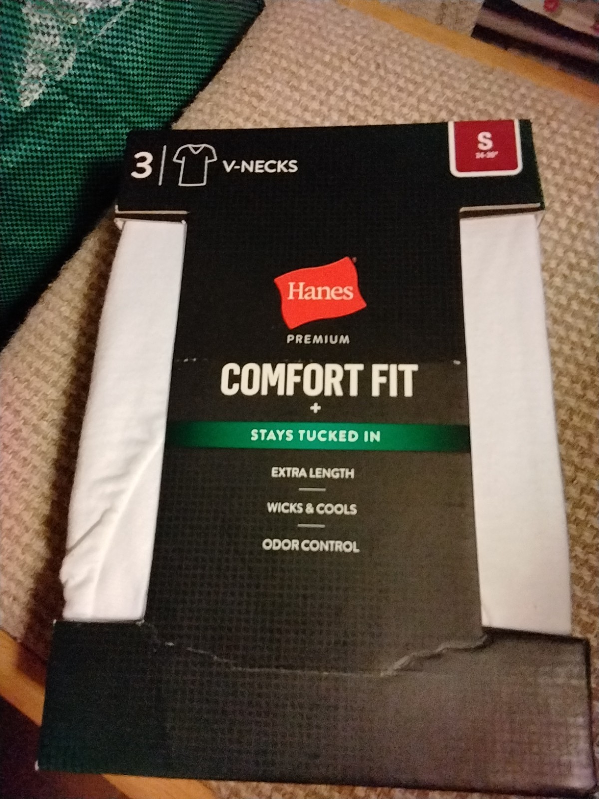 Hanes Men's V neck T-shirt 3 pack White MENS SIZE SMALL COMFORT FIT NWT gallery