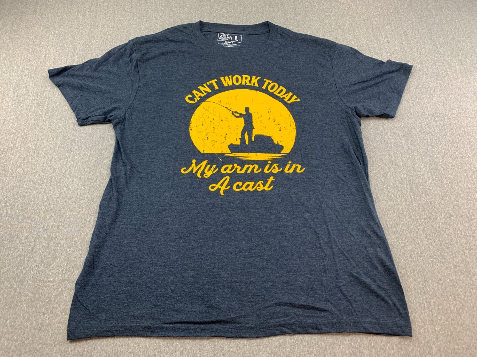 Crazy Dog Fishing T-shirt Men L Gray Blue Can't Work Today, My Arm is in a Cast gallery