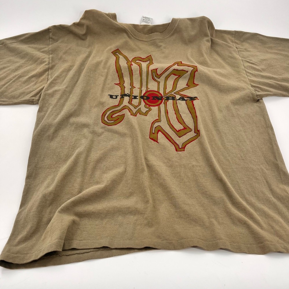 Men’s 1990’s Union Bay Graphic Tee made in USA 100% cotton Green Red XL