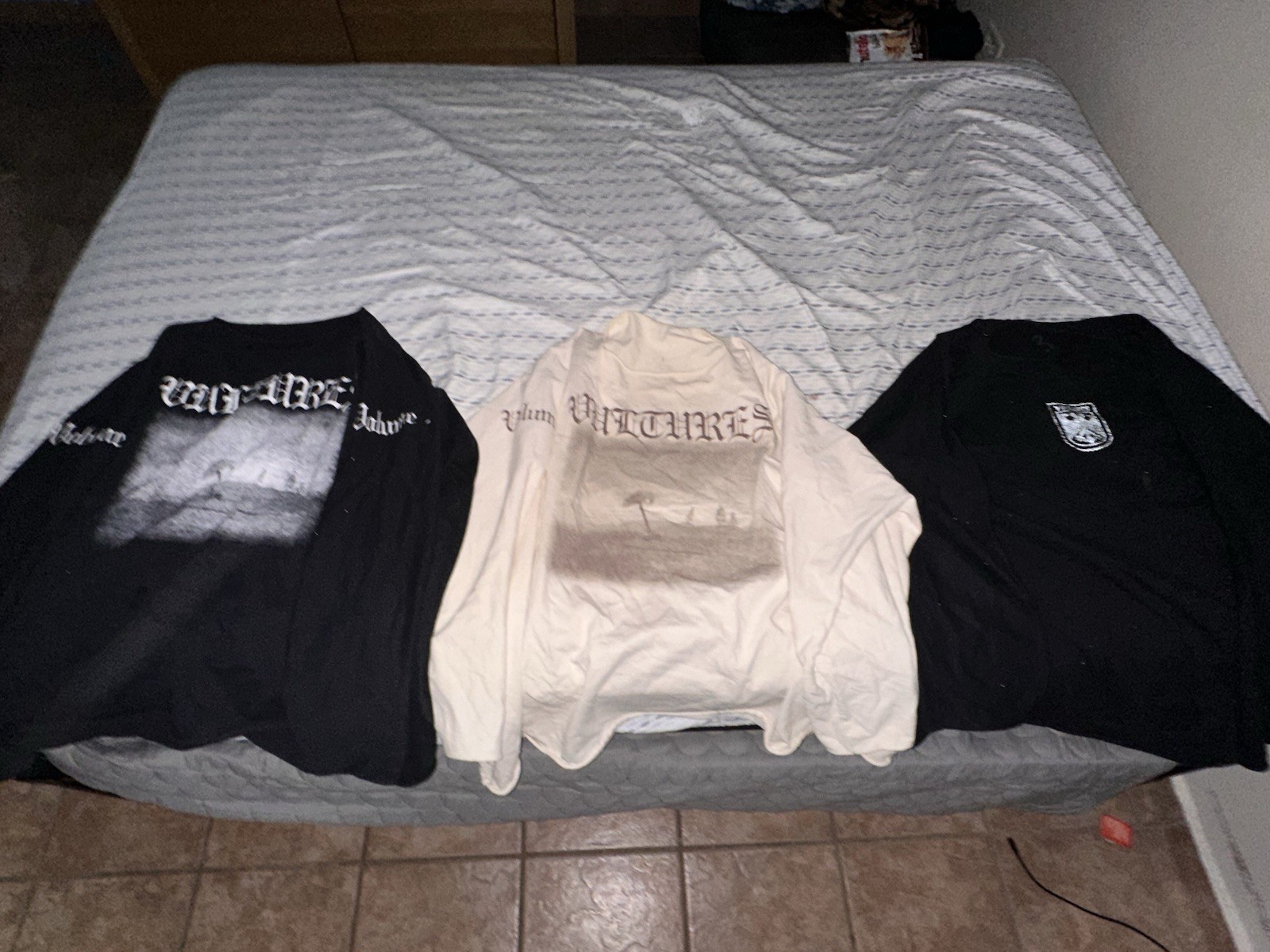Lot of (3) Yeezy Vultures long sleeve -Size 3 Kanye Ye FREE SHIPPING gallery