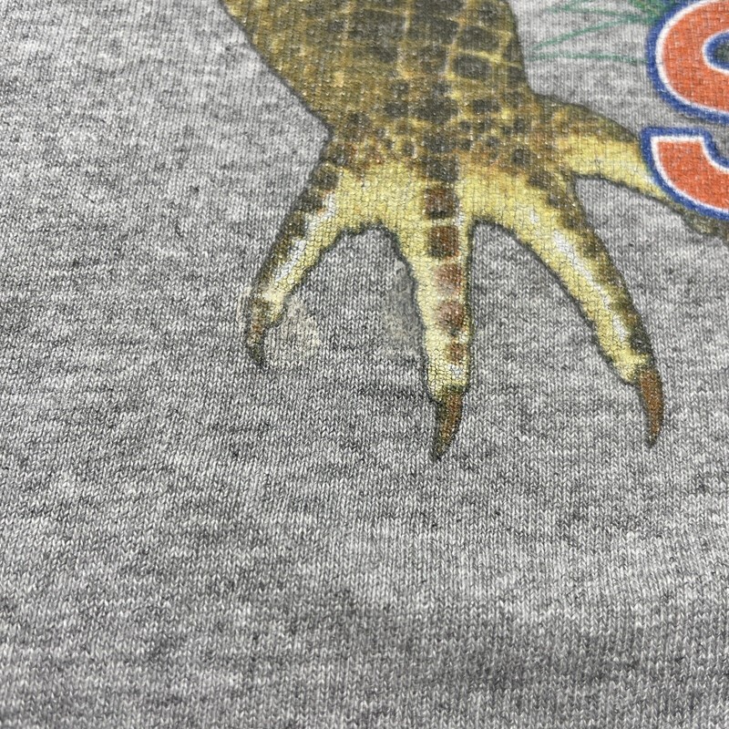 Florida Gators Guy Harvey T-Shirt Men’s Medium Gray Swamp Alligator Art College gallery