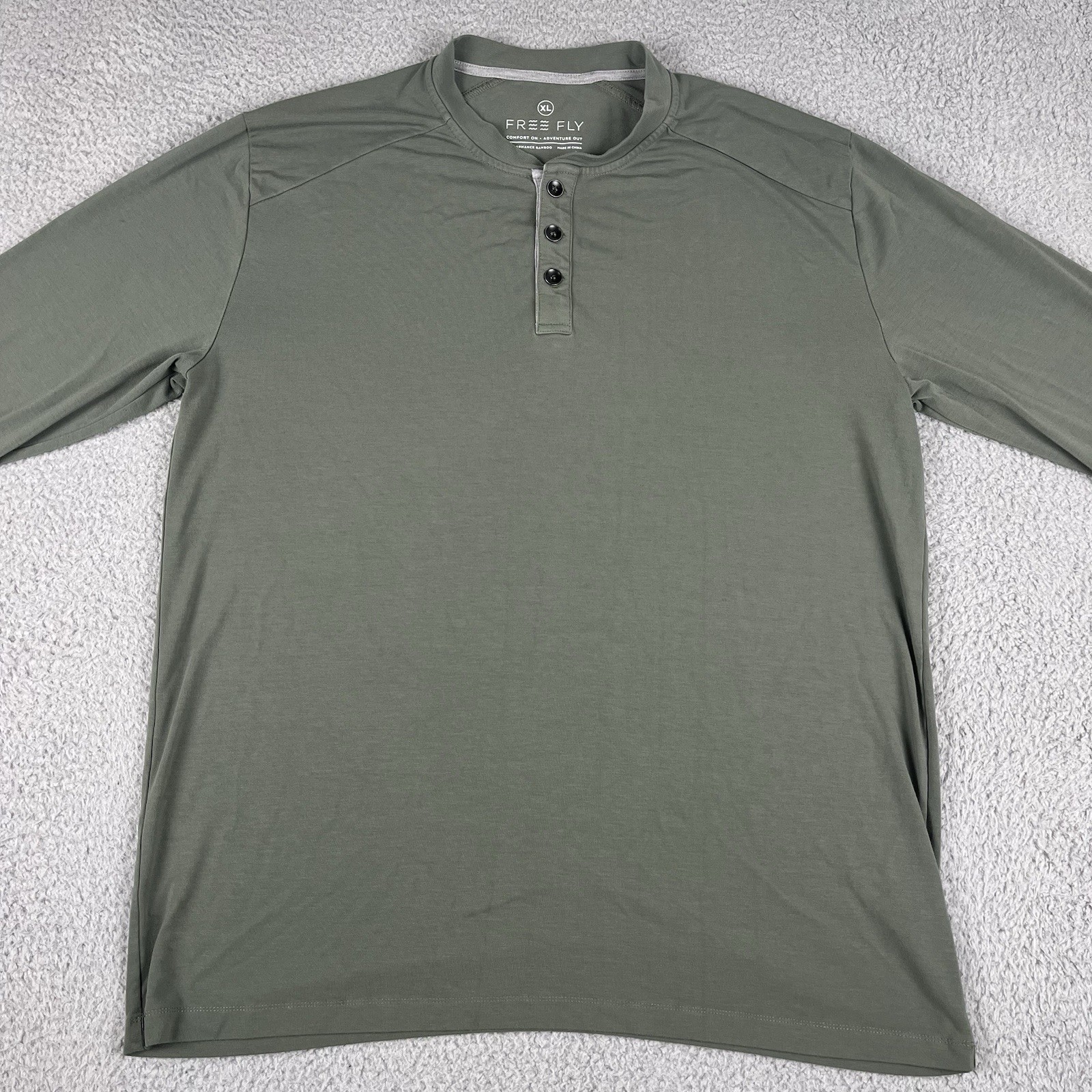 Free Fly Shirt Mens XL Green Bamboo Henley Performance Long Sleeve Stretch Tee gallery
