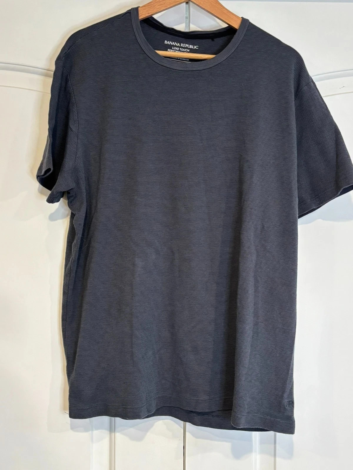 Banana Republic Shirt Mens 2XL Gray Stripe Luxe Touch Performance Tee T-Shirt gallery