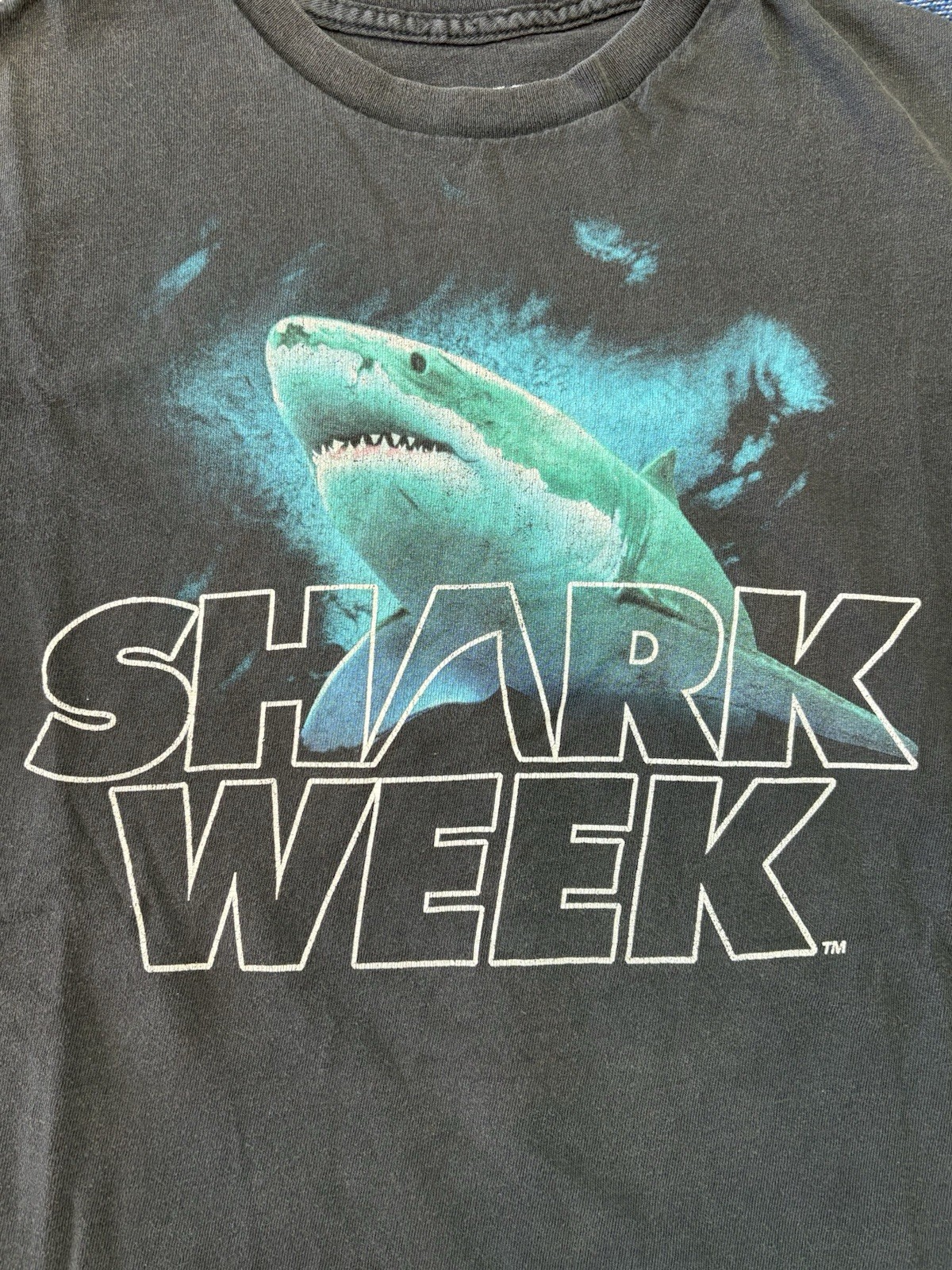 Discovery Channel Shark Week Shirt Black Men Medium Great White Shark 2011 gallery