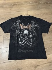 Tapout T-Shirt Mens XL Black Skulls Y2K Streetwear Faded Distressed Urban Sword