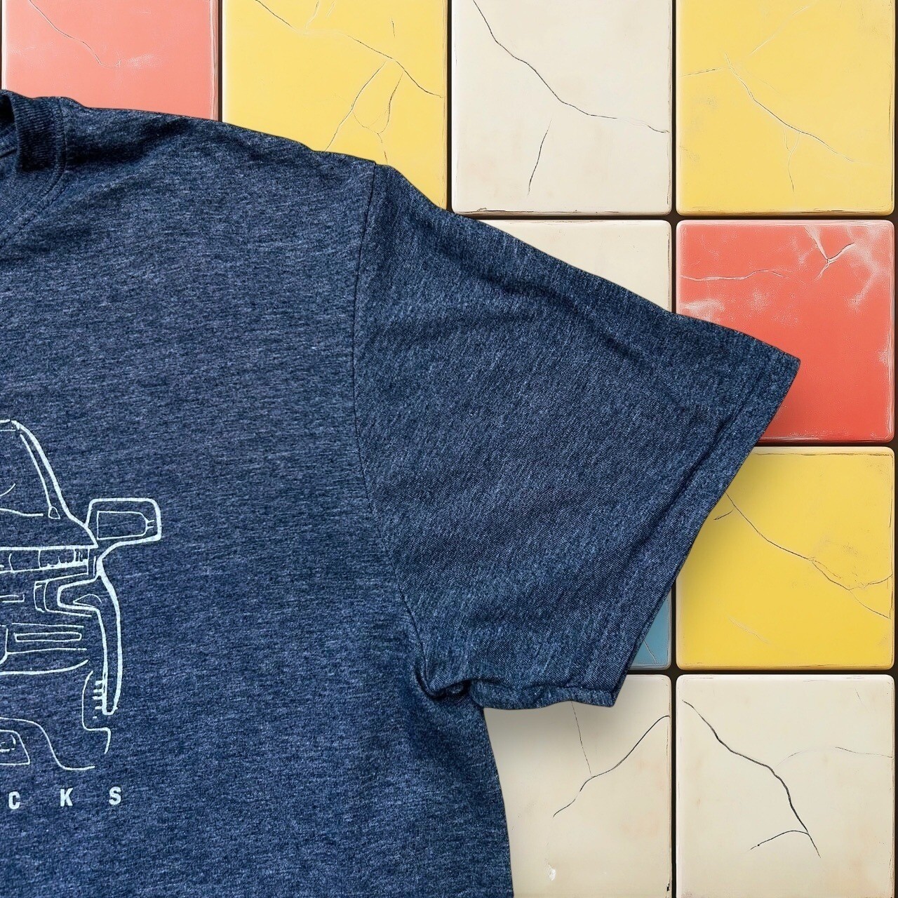 GM Chevrolet Chevy Y2K Truck Tee Shirt Men L Blue Graphic American Automotive gallery