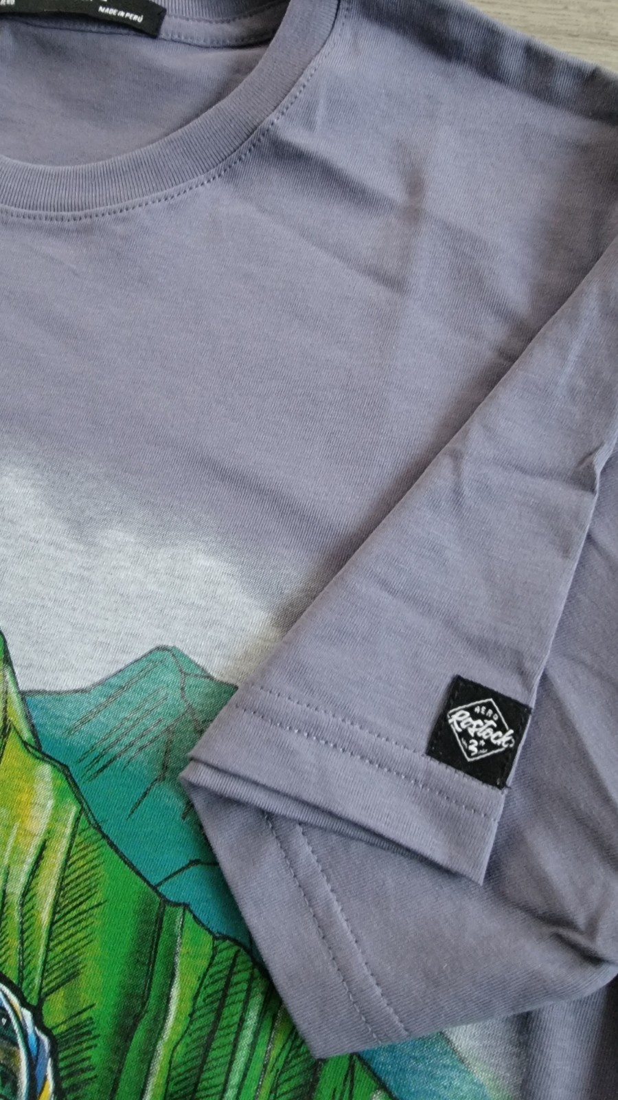 Peruvian Designs T Shirt Unisex Size S ** Machu Picchu Alien - Peruvian Cotton gallery