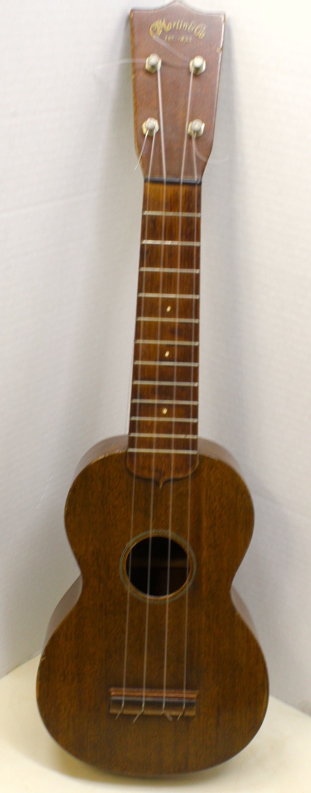 MARTIN & CO UKE Model O 4-String Ukelele with Soft Case –Quality & Great Tone!