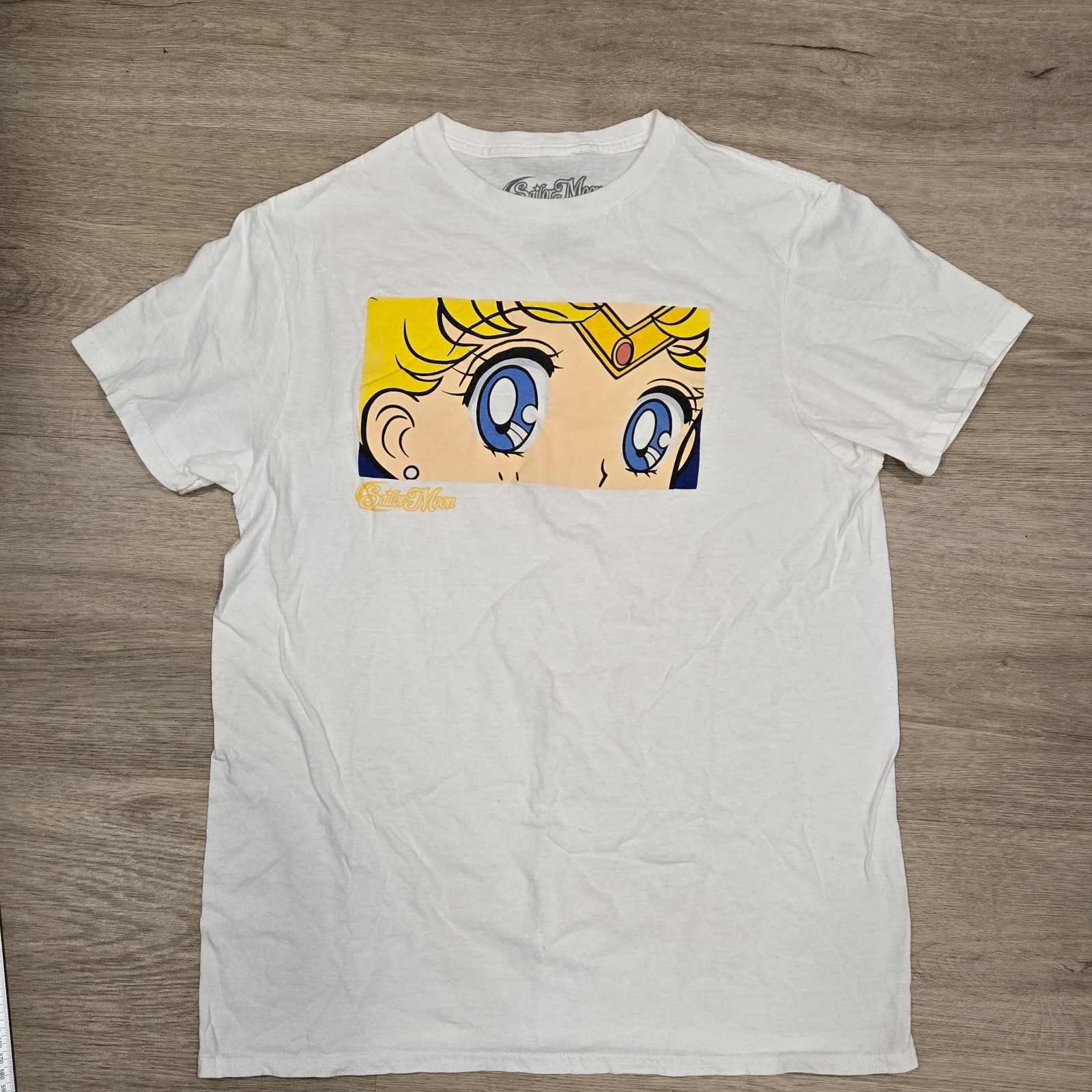 SAILOR MOON Her Eyes Japanese White T-Shirt M Anime Cosplay Fantasy