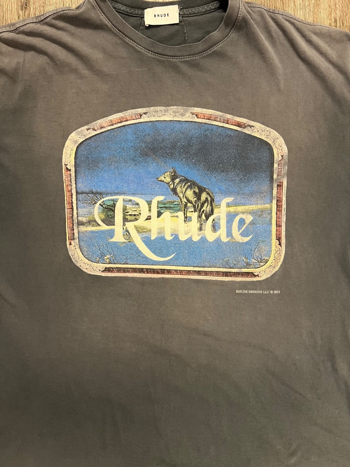 Rhude Lone Wolf Graphic Tee Shirt Unisex Faded Gray American Made Size XL gallery