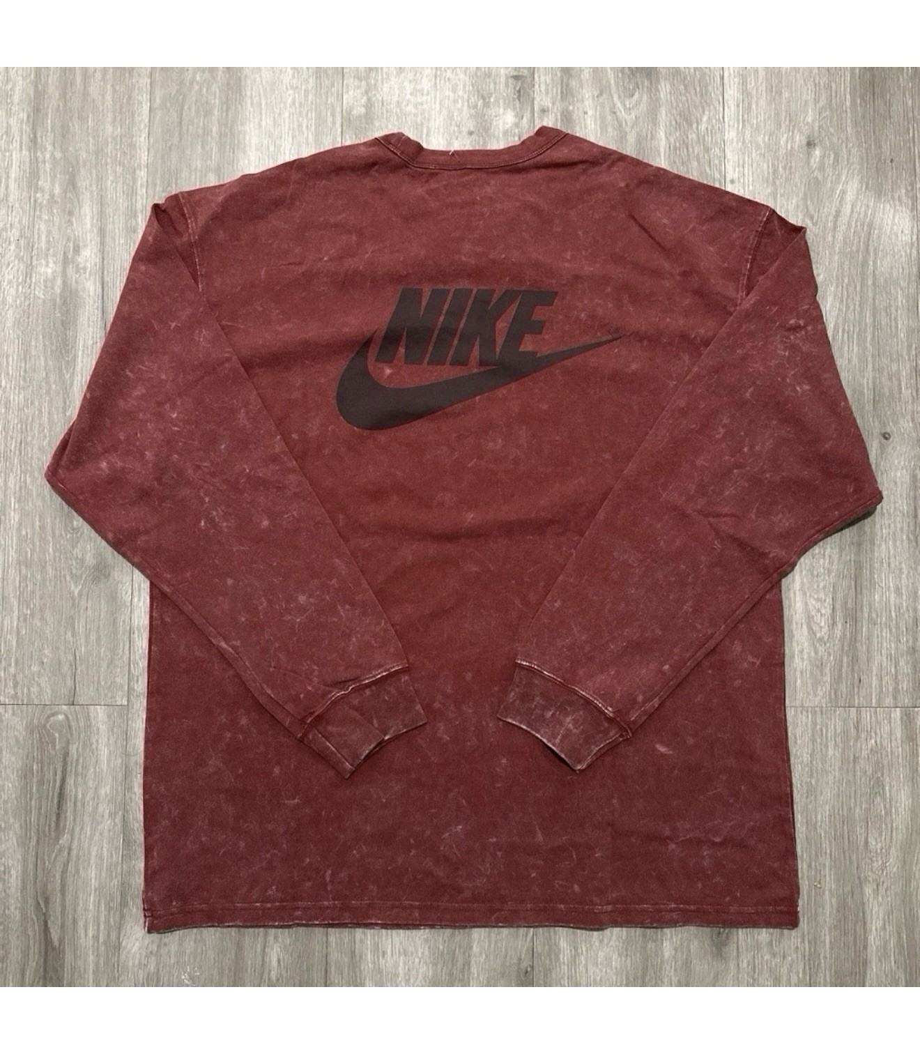 New Nike Sportswear Premium Essentials LS T-Shirt Red Mens Size Large HV0127-619 gallery