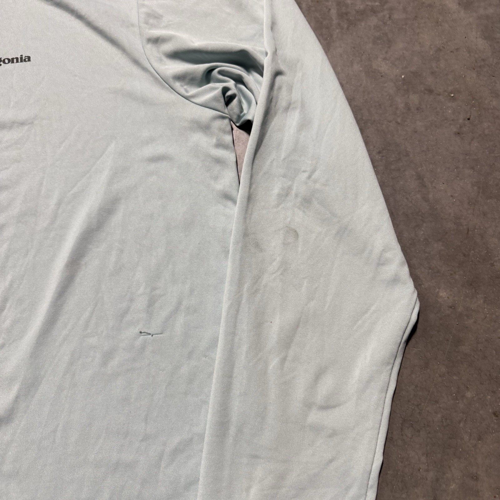 PATAGONIA Capilene Cool Daily Fish Graphic Long Sleeve Shirt Men's Large gallery