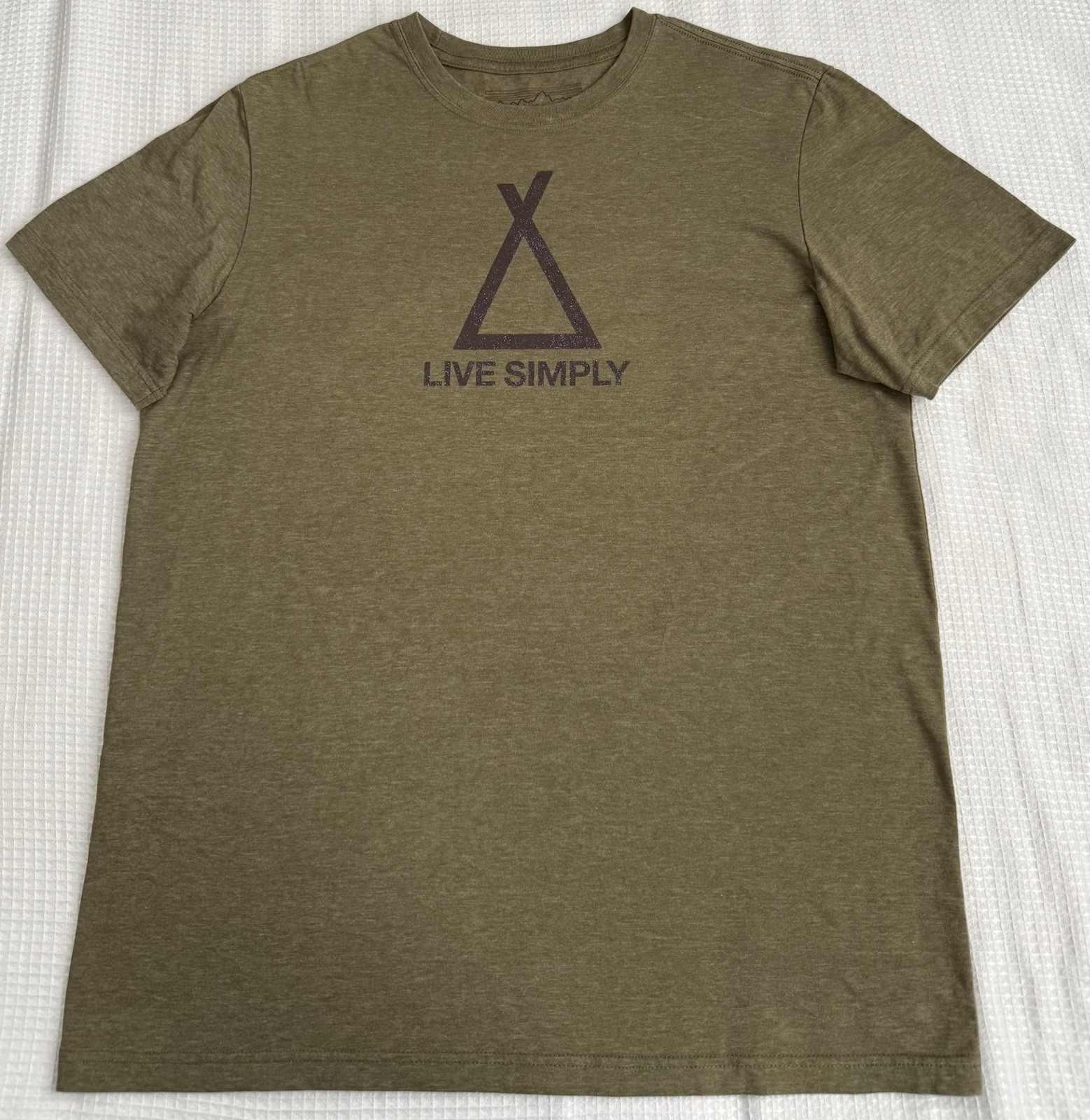 Patagonia Men’s Olive Green Graphic Tee Shirt Size L Slim Fit Live Simply