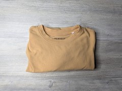 PS/Basics Men’s T-shirt Size Small Yellow Short Sleeve Crew Neck