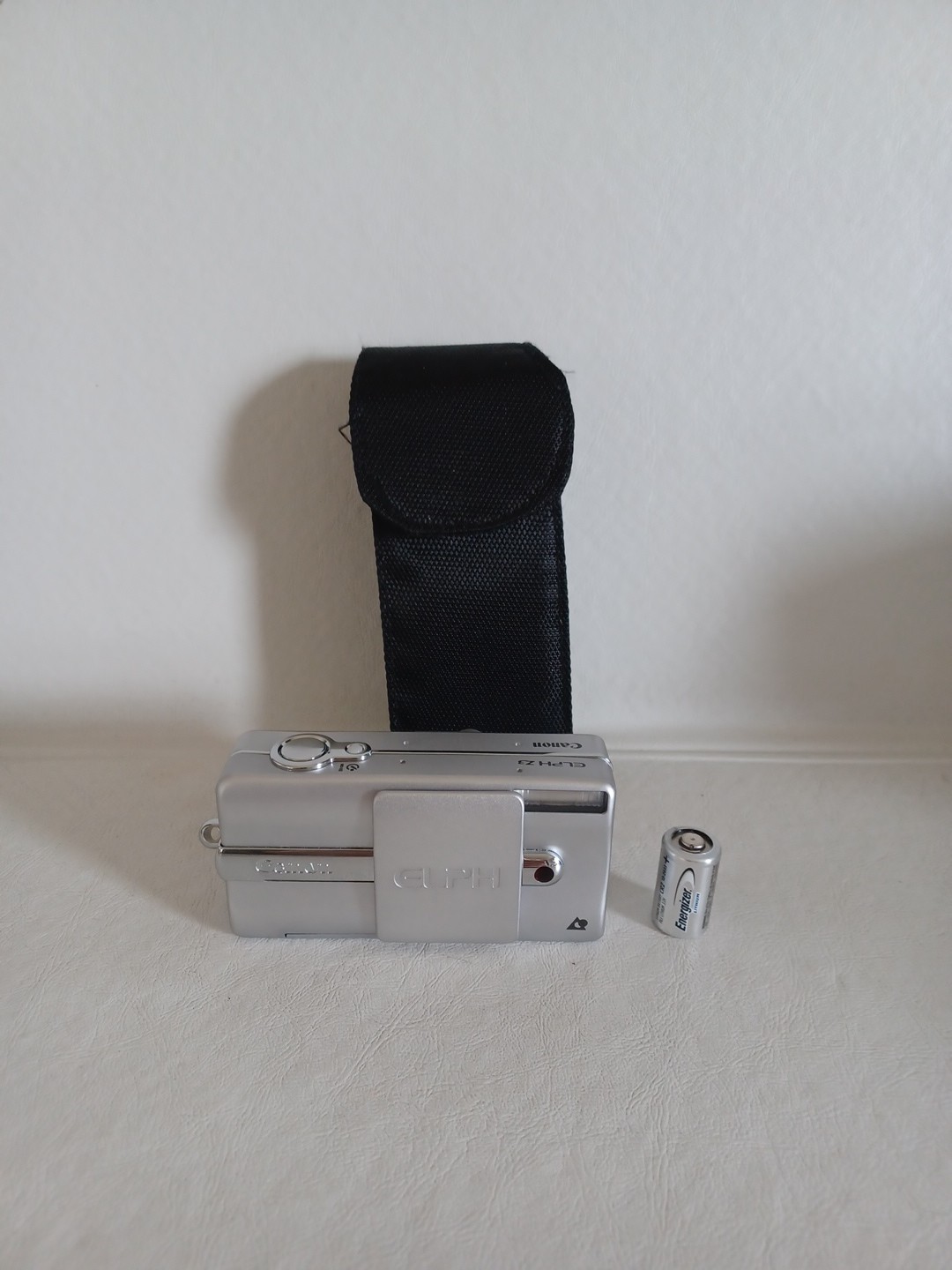 Canon ELPH Z3 Film Camera 23.5-54mm Zoom Lens With New Battery And Case. Tested!