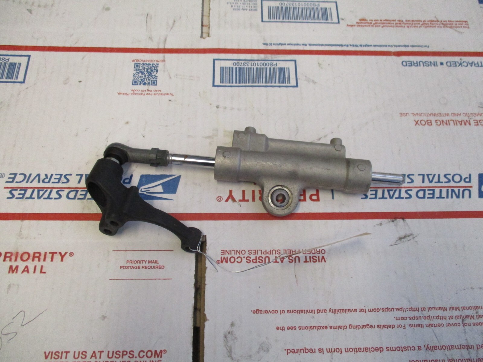 07 08 YAMAHA R1   STERRING DAMPER WITH BRACKET  R1 DAMPER R1 OEM DAMPER