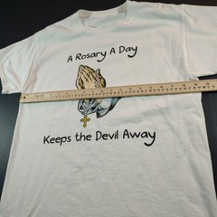 A Rosary A Day Keeps The Devil Away T Shirt Sz Medium Religious