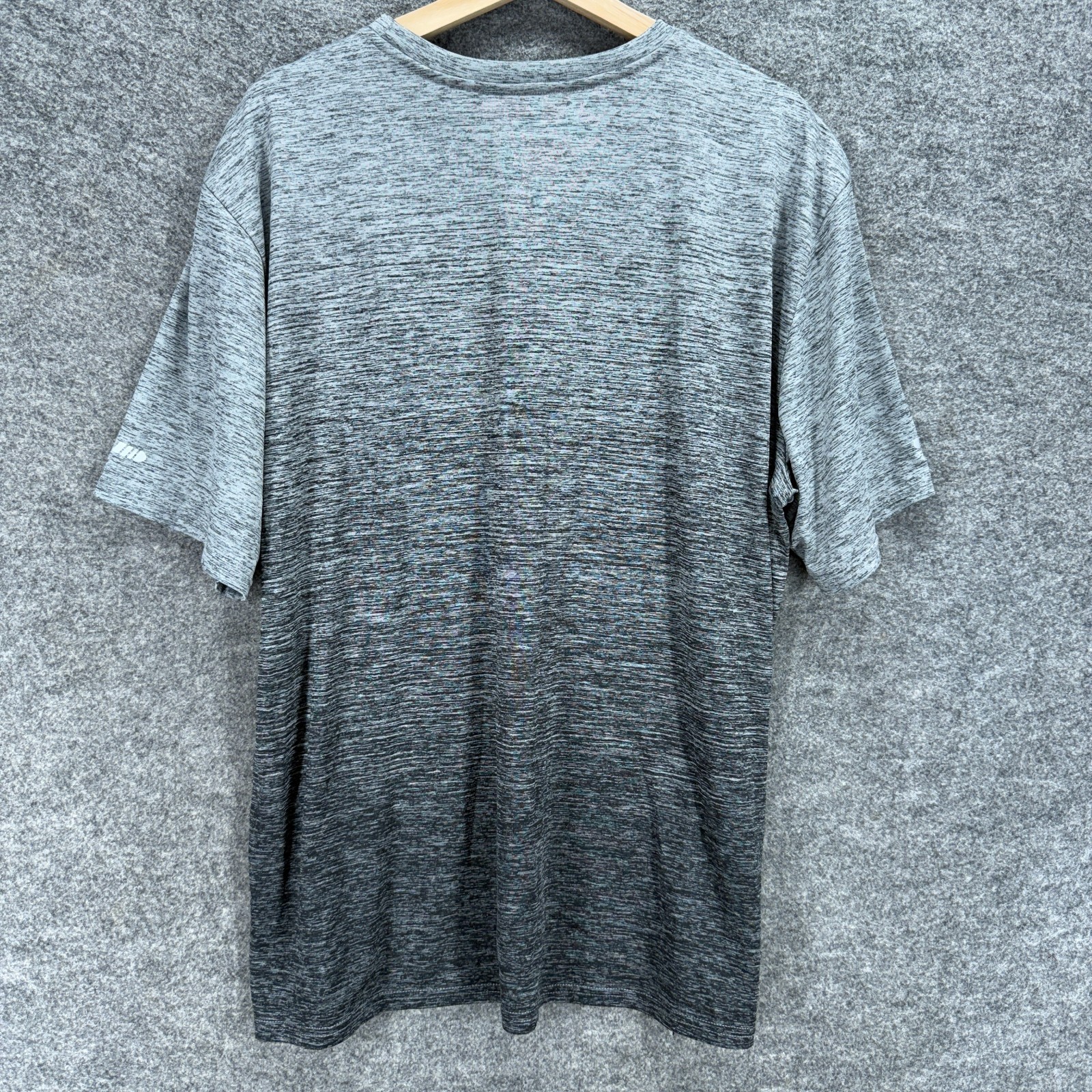 BCG T-Shirt Men 2XL Gray Ombre Short Sleeve Crew Neck Running Pullover Regular gallery