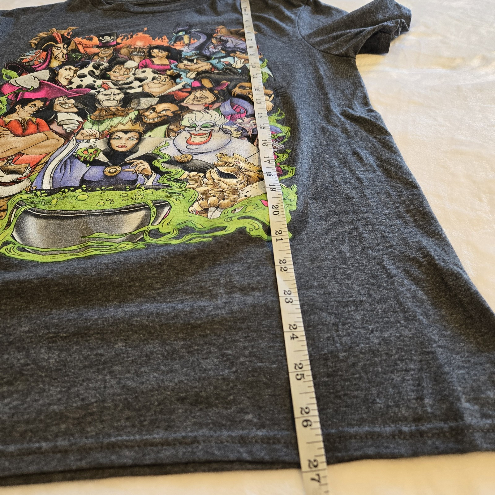 Disney Villains Cartoon Character Graphic Novelty Tee Shirt Medium gallery
