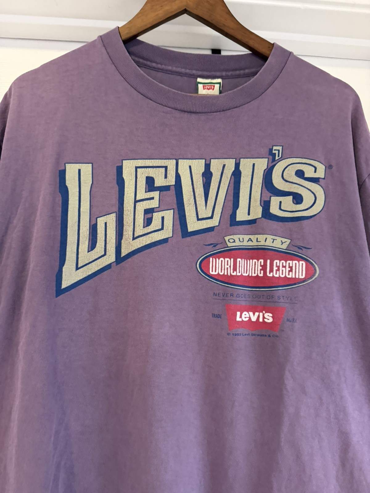 Rare VTG 90s Levi’s T-Shirt Size L Single Stitch USA 1990s gallery