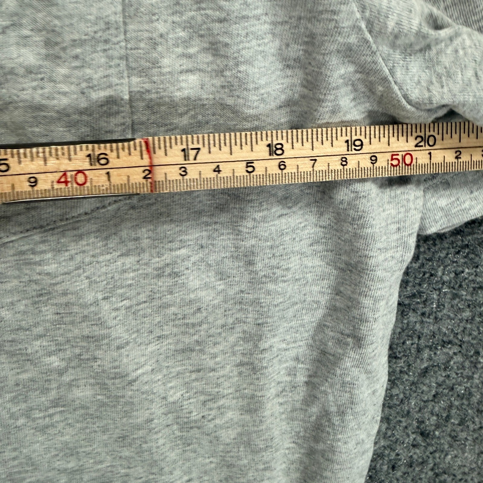 Vineyard Vines Pocket Tshirt Mens Medium Gray Heather Cotton Classic Casual NEW gallery