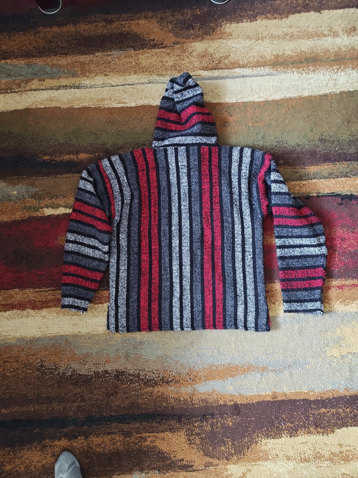 Guatemala Poncho Sweater Red Black Grey Men's Medium gallery