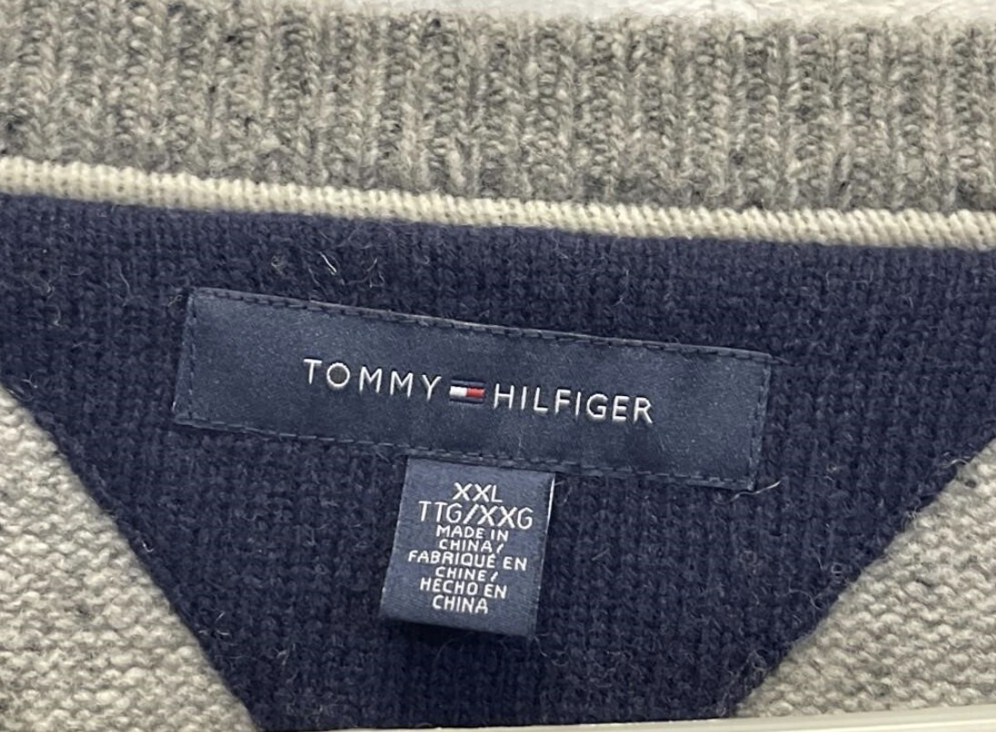 Lot Of Tommy Hilfiger Sweater/Shirts, Scarf & Socks Size XXL gallery