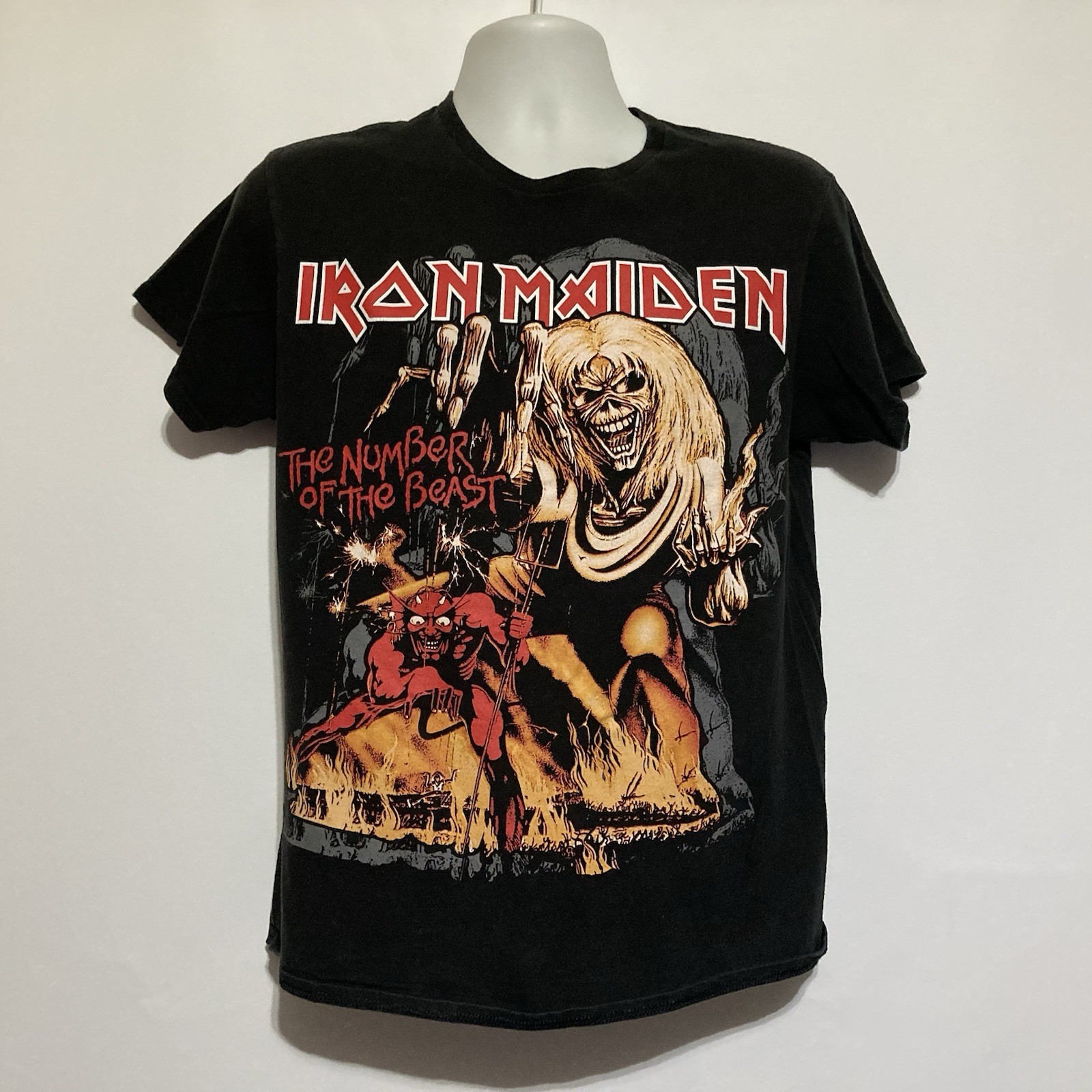 Iron Maiden Number Of The Beast Men's Medium T Shirt Black British Heavy Metal gallery