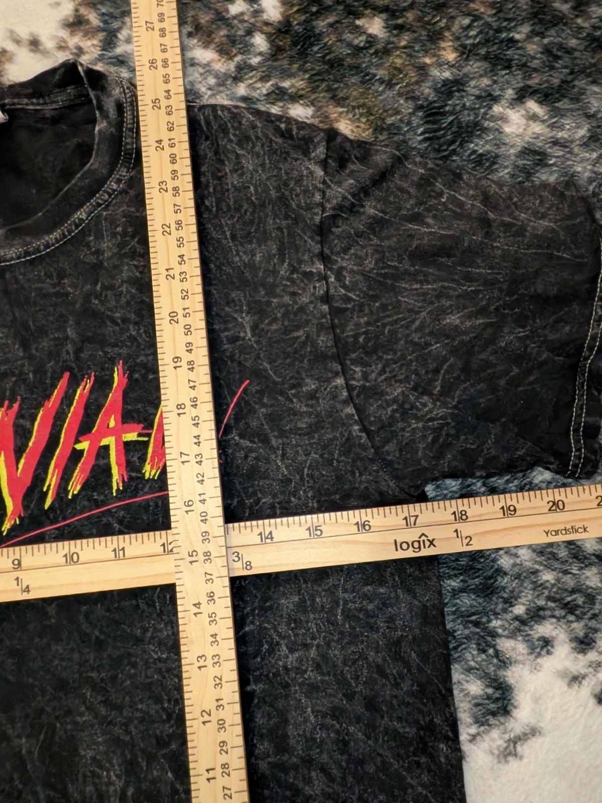Colortone Men’s Black "MANIAC" Graphic Print Short Sleeve Crew Neck T-Shirt S gallery