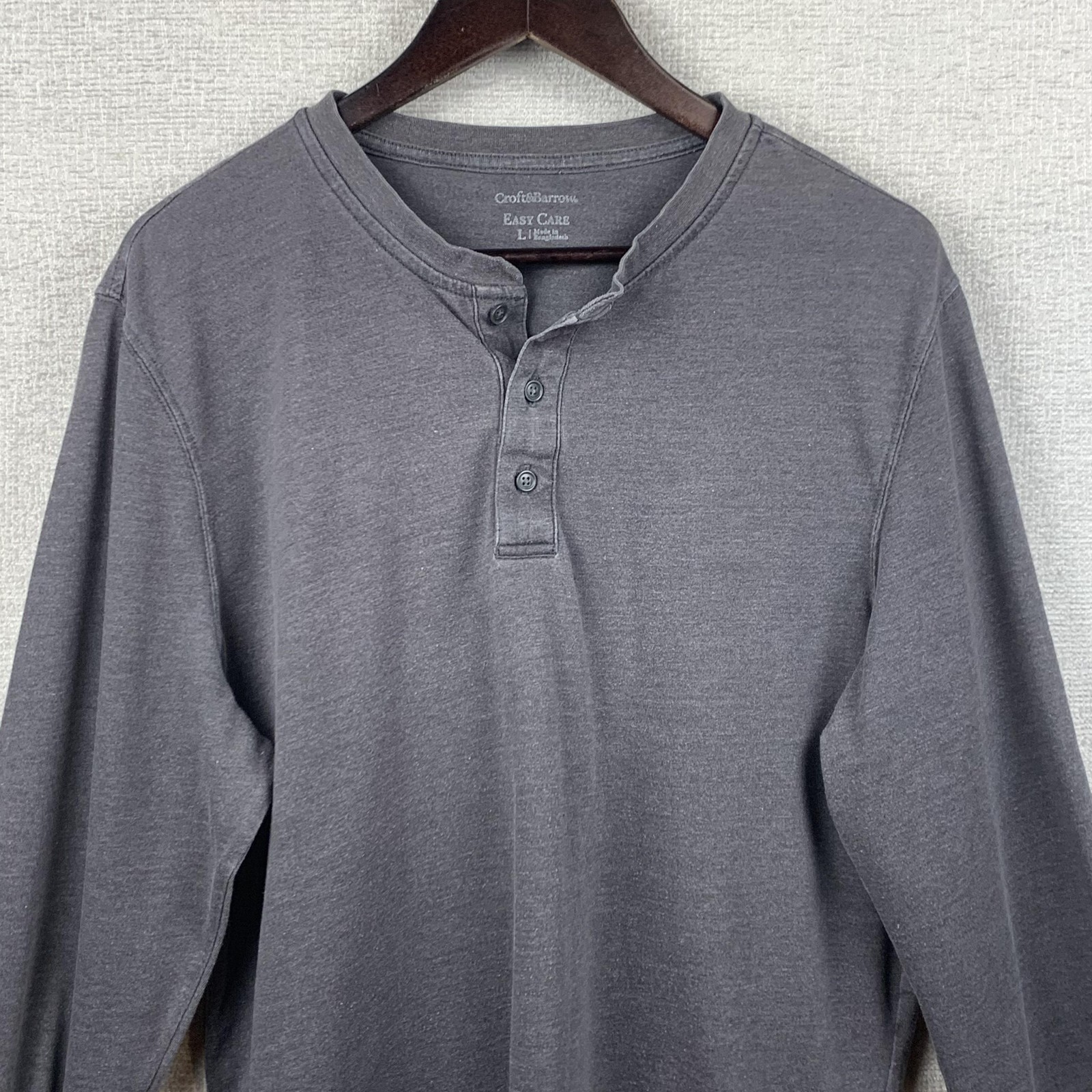 Croft & Barrow Henley Shirt Men Large Gray Long Sleeve Easy Care Soft Casual Son gallery