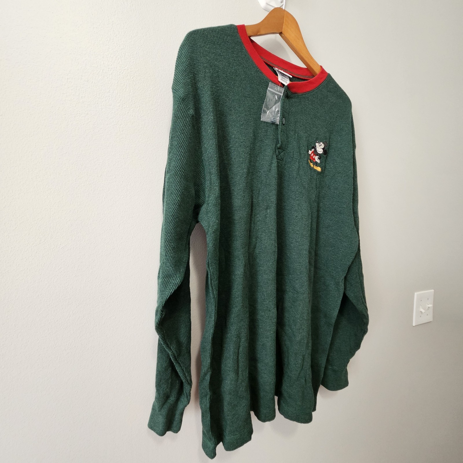 NWOT VINTAGE Disney Mickey Mouse Embroidered Thermal Henley Shirt Large L Green gallery
