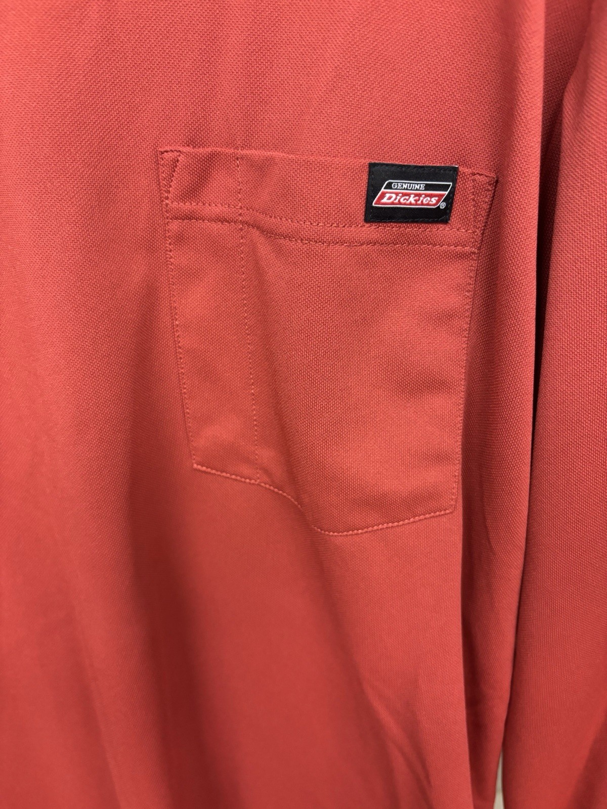 Genuine Dickies Work/Activewear Pocket Long Sleeve T Size Medium EUC Polyester gallery