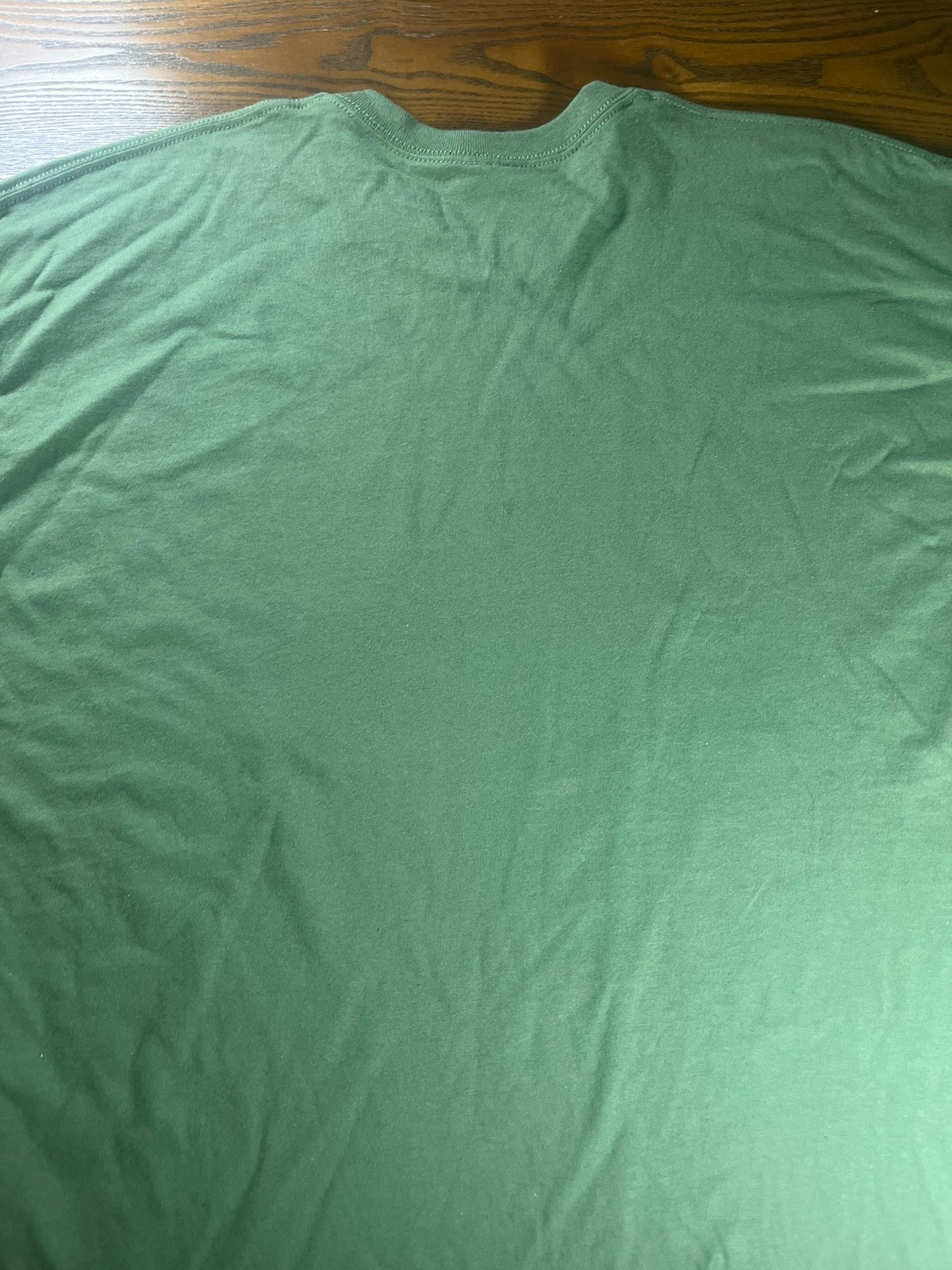 NEW Sea World Santa Body Walrus Christmas Green Graphic T Shirt Size 2XL NWT gallery