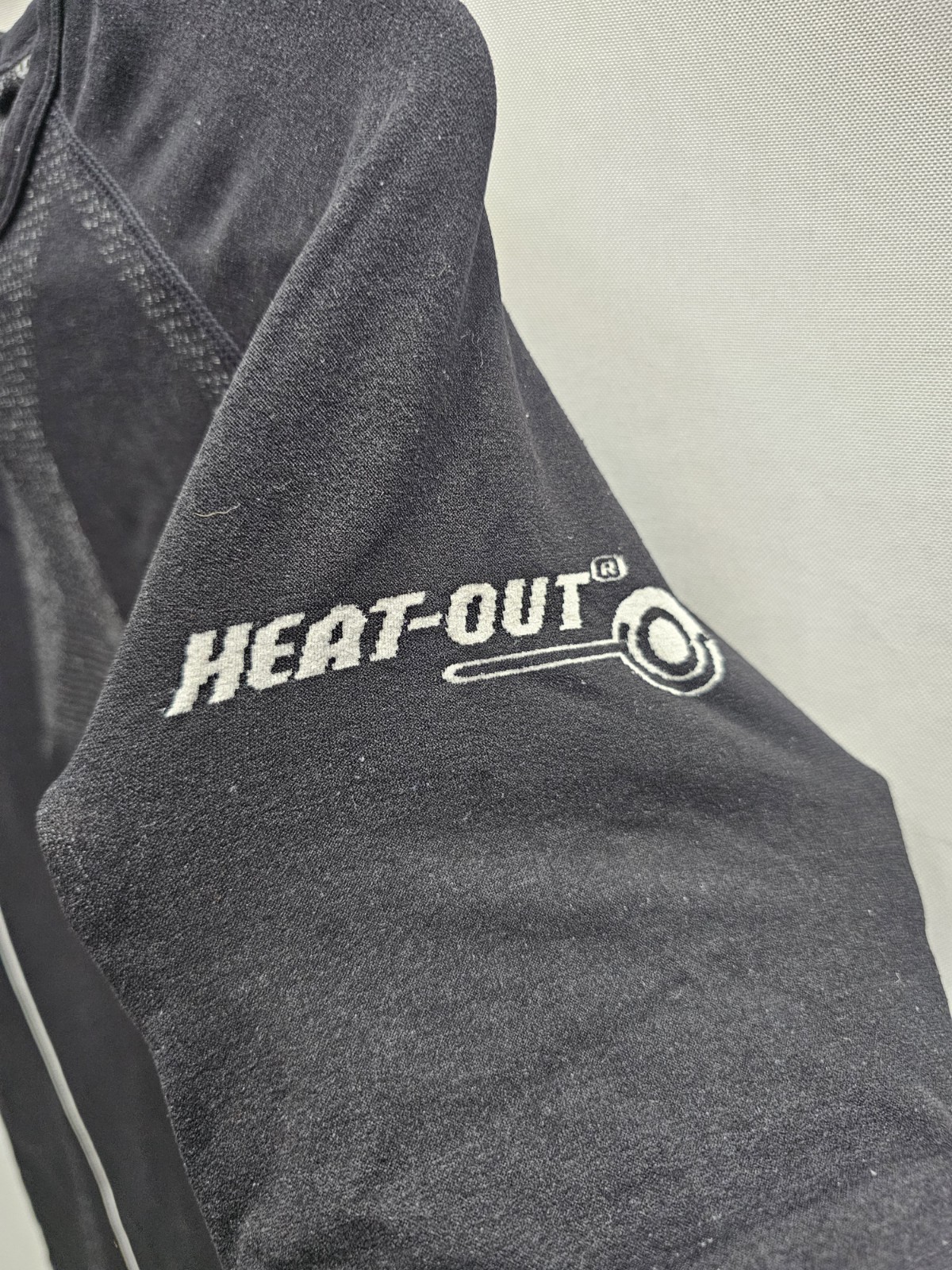 BILT Stay Cool T Shirt Men’s 2XL XXL Heat-out Body Cooling System gallery