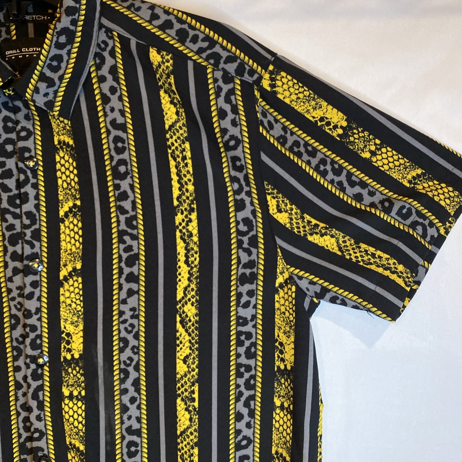 Stretch Drill Clothing Animal Print Mens Dress Shirt Black Yellow Grey Size M gallery