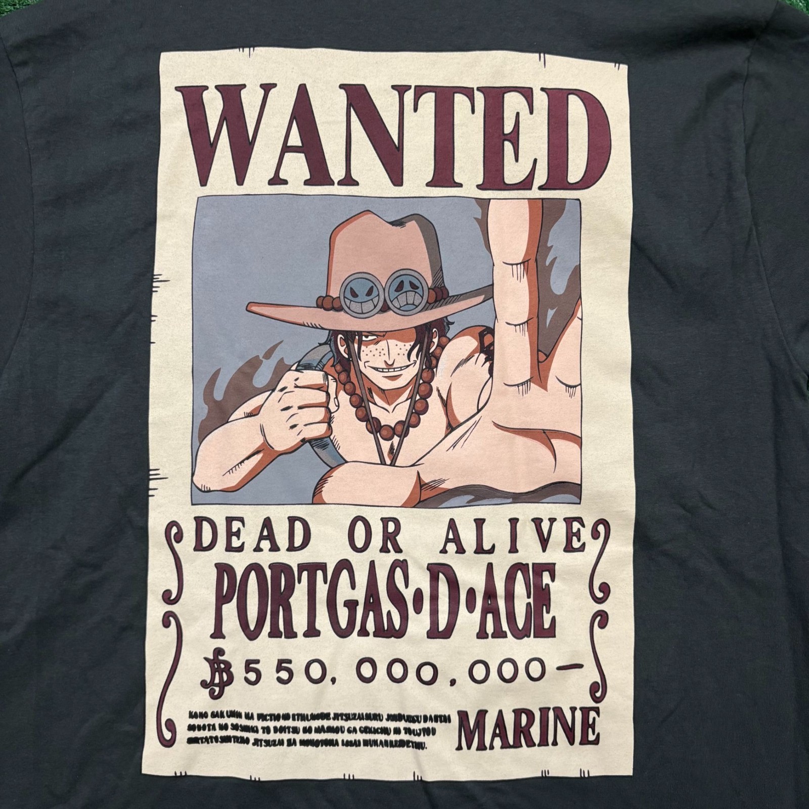 One Piece Wanted Poster T-Shirt Size Large gallery