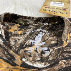 Buckhorn River Camo Short Sleeve T-shirt Men’s Size XL NWT
