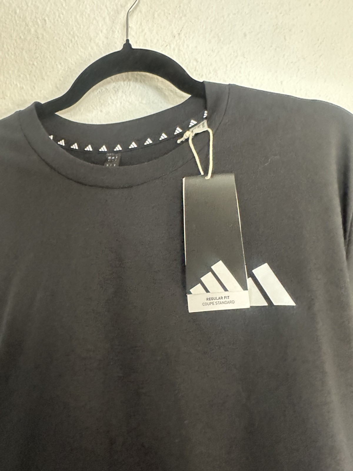 Adidas Train Essentials Aeroready Black T Shirt Size Large Short Sleeve NWT gallery