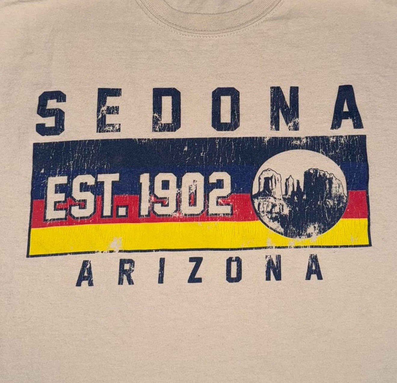Sedona Arizona Est. 1902 Graphic T-Shirt Beige Men's Large gallery