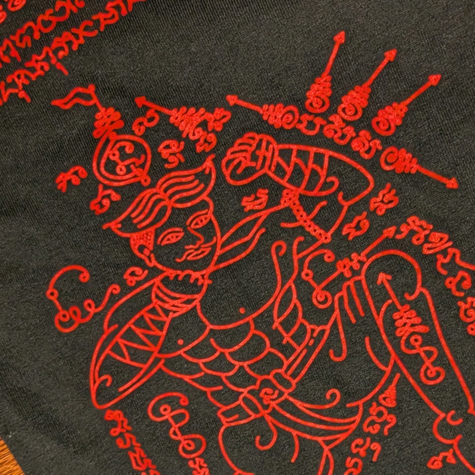 Thailand MD My Dream Textured Graphic Black & Red T-Shirt 100% Cotton Men’s M gallery