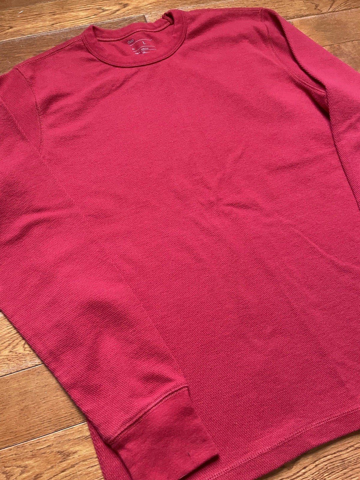 Gap Mens Size Large Red Apple Thermal Waffle Knit Shirt gallery