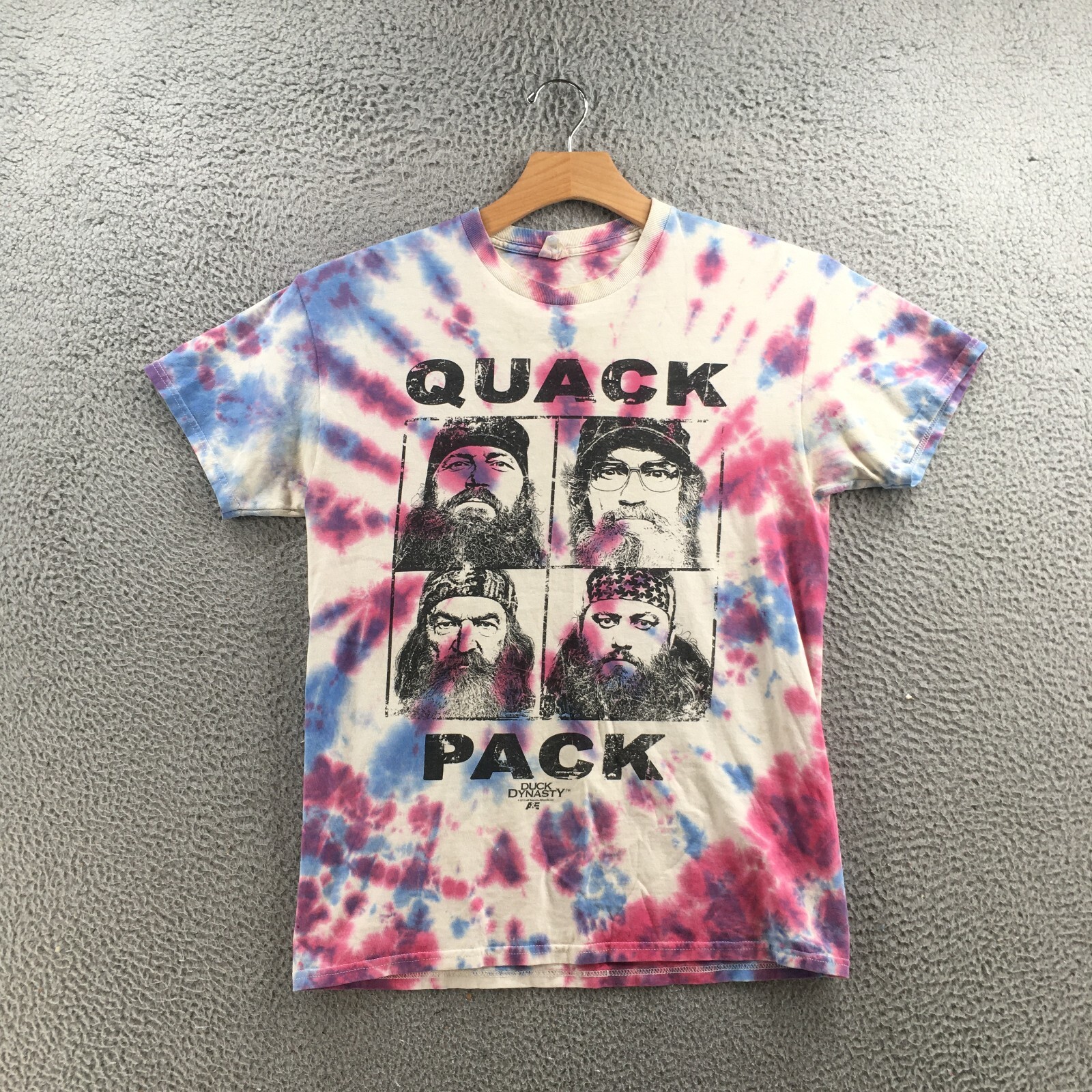 Duck Dynasty Quack Pack Gildan T-Shirt Mens M Multicolor Tie Dye Short Sleeve