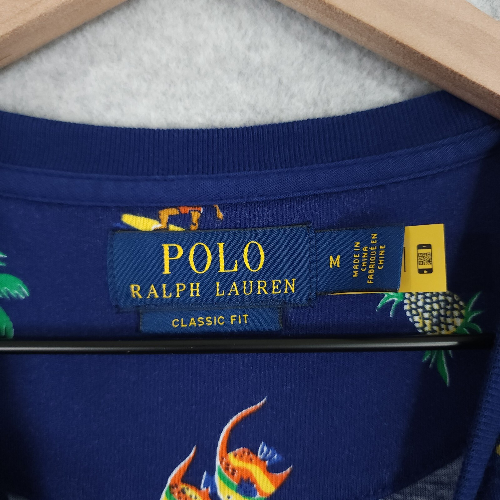 Polo Ralph Lauren Shirt Mens Medium Classic Fit Tropical Jersey Beach Surfer gallery