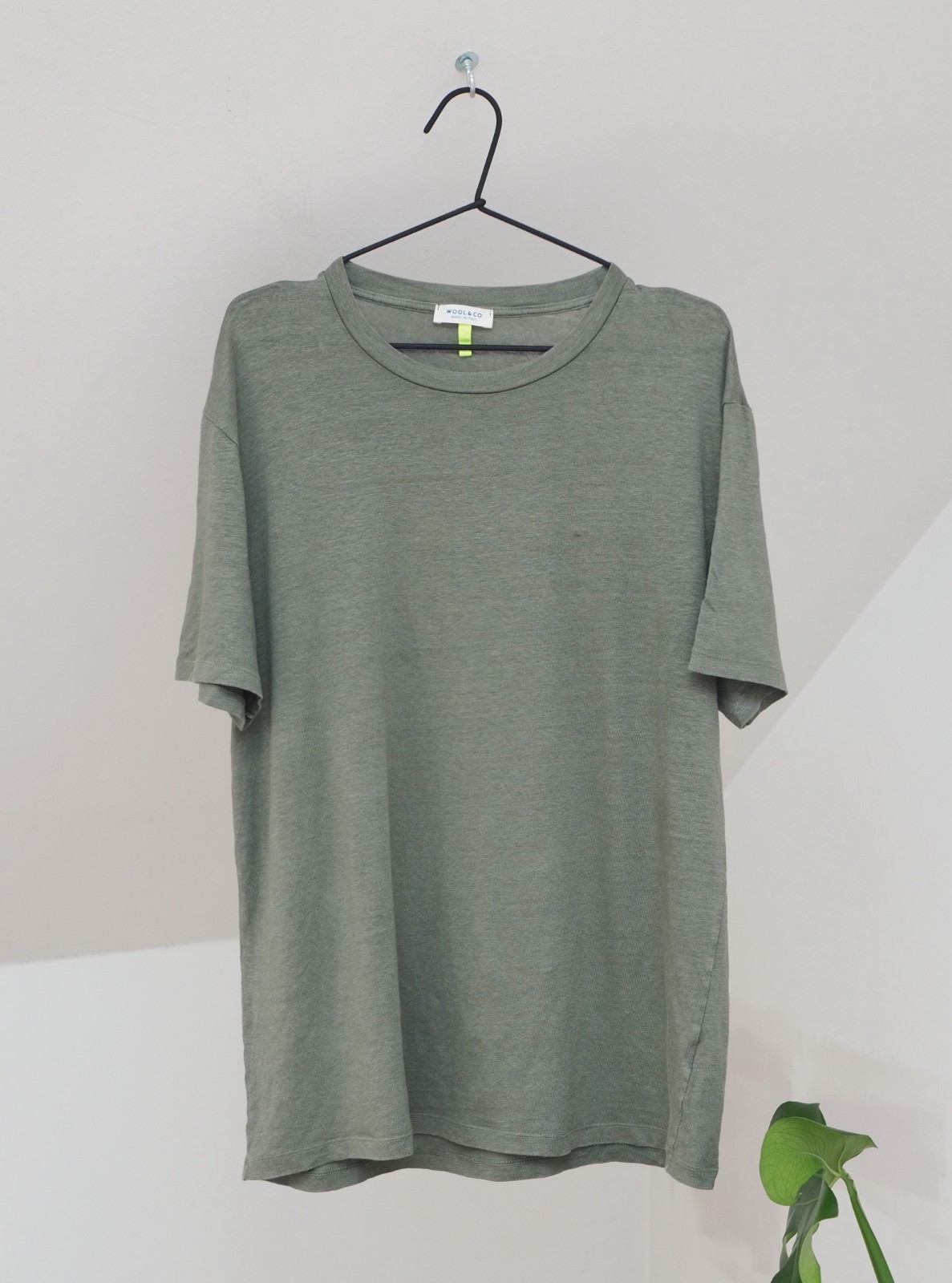 Wool & Co Men's Khaki Green Linen Solid Tee Shirt Size L Made in Italy gallery