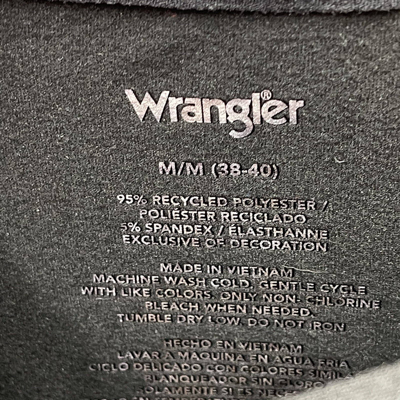 Wrangler Base Layer Top Men Medium M Black Soft Comfort Casual Workwear Logo Tee gallery