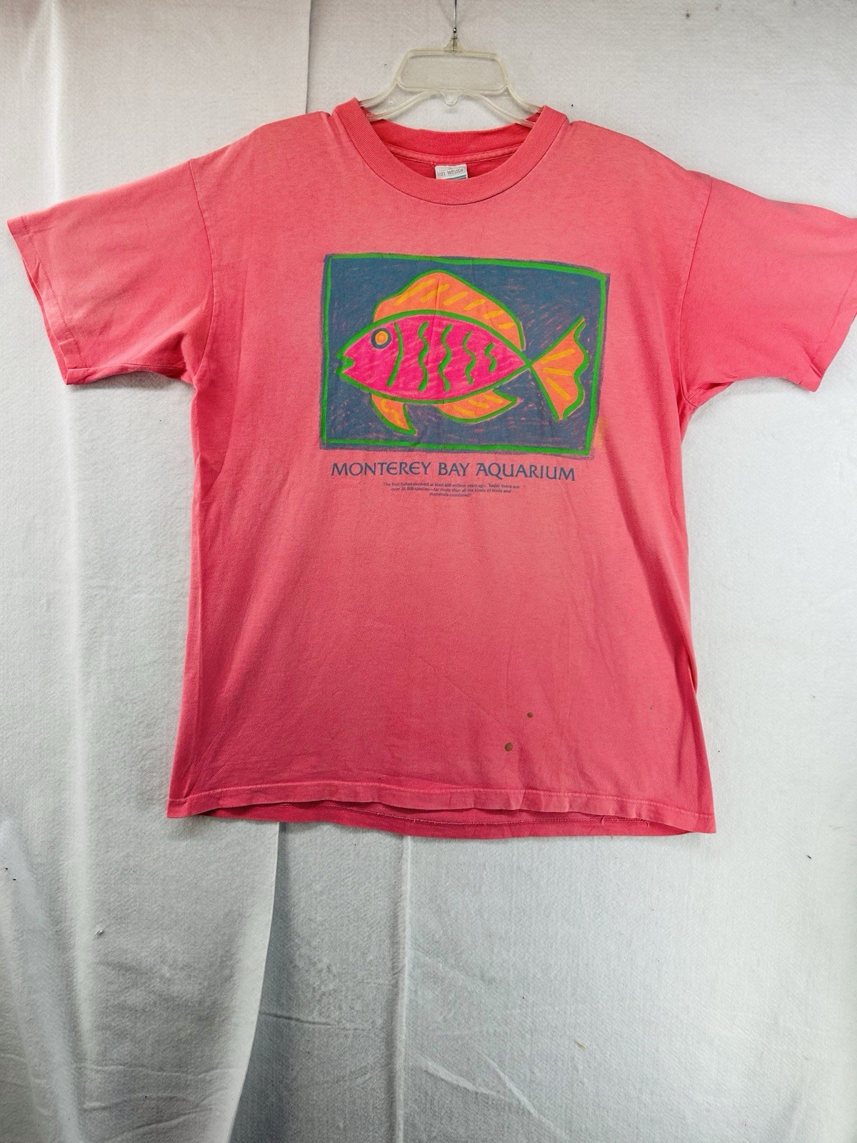 Vtg Monterey Bay Aquarium Tropical Fish T-shirt Pink Retro Tee Sea Life XL gallery