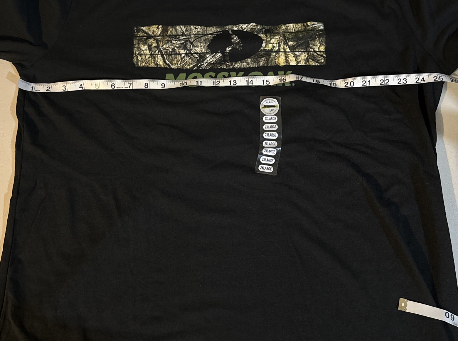 Mossy Oak Men's 2XL Long Sleeve Black T-Shirt With Camouflage Logo gallery
