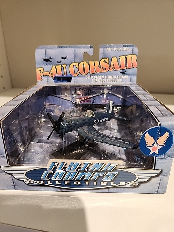 Flying Champs F-4U Corsair Limited Edition Diecast Metal Plane Model with Stand